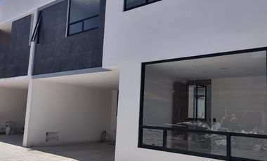CASAS EN PRE-VENTA XILOTZINGO, CERCA A  CU