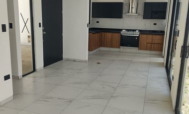 CASAS EN PRE-VENTA XILOTZINGO, CERCA A  CU