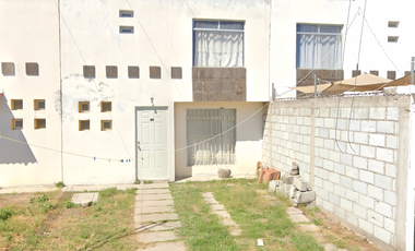 🏡 Casa en venta – Jardines de María Teresa