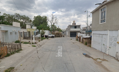 La experiencia de comprar por debajo del valor rea!! Venta de casa para entrega inmediata en El Rehilete, Fraccionamiento Rehilete, Gto.