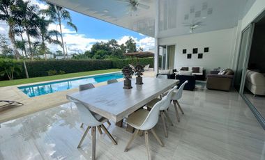 VENTA DE CHALET VÍA EL CAIMO