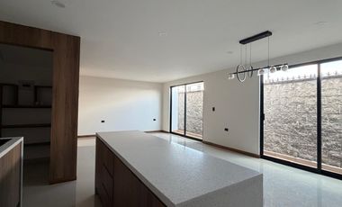 HERMOSO RESIDENCIAL EN VENTA FRACCIONAMIENTO PRIVADO PARQUE INGLES APIZACO