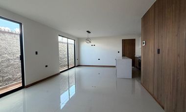 HERMOSO RESIDENCIAL EN VENTA FRACCIONAMIENTO PRIVADO PARQUE INGLES APIZACO