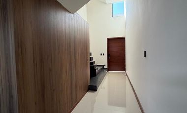 HERMOSO RESIDENCIAL EN VENTA FRACCIONAMIENTO PRIVADO PARQUE INGLES APIZACO