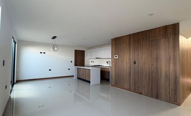 HERMOSO RESIDENCIAL EN VENTA FRACCIONAMIENTO PRIVADO PARQUE INGLES APIZACO