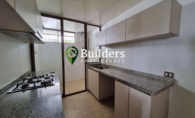 En venta amplio departamento con terraza privada en Lomas de Montemar, Concón