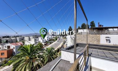 En venta amplio departamento con terraza privada en Lomas de Montemar, Concón