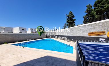 En venta amplio departamento con terraza privada en Lomas de Montemar, Concón
