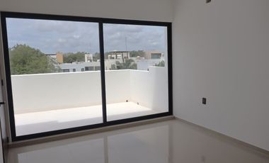 Casa en renta sin amueblar en residencial el encuentro, Playa del Carmen Q. Roo. roo
