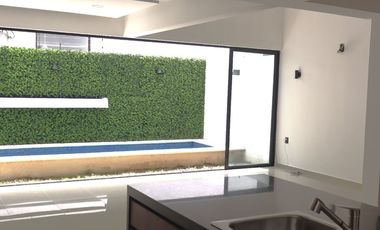 Casa en renta sin amueblar en residencial el encuentro, Playa del Carmen Q. Roo. roo