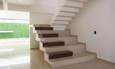 Casa en renta sin amueblar en residencial el encuentro, Playa del Carmen Q. Roo. roo