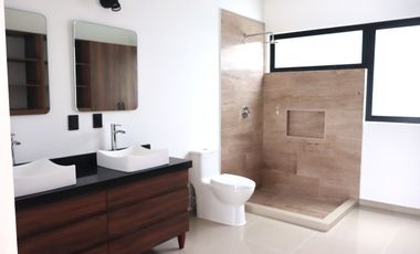 Casa en renta sin amueblar en residencial el encuentro, Playa del Carmen Q. Roo. roo