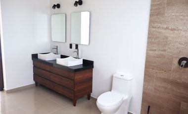 Casa en renta sin amueblar en residencial el encuentro, Playa del Carmen Q. Roo. roo