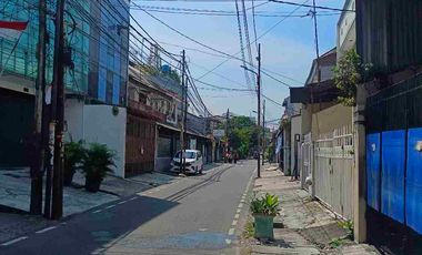 Jual Cepat Ruko hanya 2 M-an cocok untuk tempat tinggal sekaligus usaha di pinggr jalan raya Kepu Kemayoran Jakarta Pusat