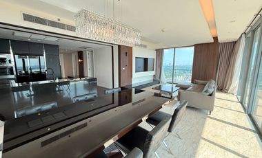 The Pano Rama 3: River and bridge view, romantic and beautiful, large corner room, fully furnished.