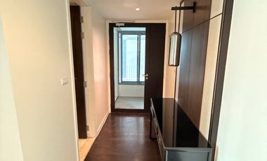 The Pano Rama 3: River and bridge view, romantic and beautiful, large corner room, fully furnished.