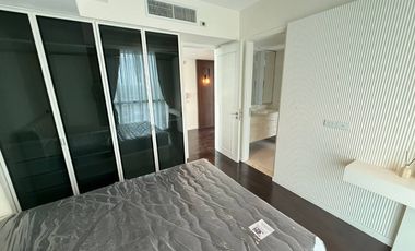 The Pano Rama 3: River and bridge view, romantic and beautiful, large corner room, fully furnished.