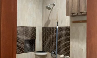 Rumah Tinggal Full Furnish Tinggal Bawa Koper di Perumahan Green Court Lake Jakarta Barat