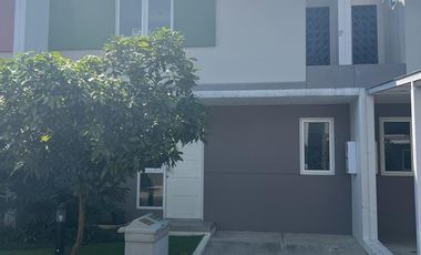 RUMAH RENDENG 2 LANTAI MINIMALIS MODERN LINGKUNGAN NYAMAN ASRI SIAP HUNI DI SUMMARECON DAYANA BANDUNG
