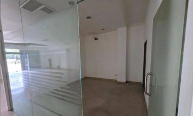 RUANG USAHA STRATEGIS TENGAH KOTA 3 LANTAI LOKASI RAMAI SIAP PAKAI DI SOEKARNO HATTA BANDUNG
