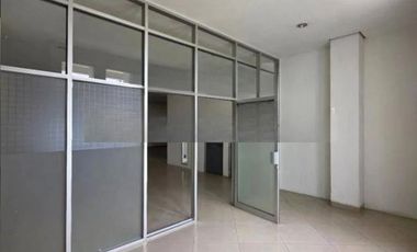 RUANG USAHA STRATEGIS TENGAH KOTA 3 LANTAI LOKASI RAMAI SIAP PAKAI DI SOEKARNO HATTA BANDUNG