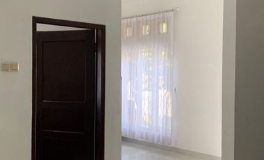 RUMAH HOOK 2 LANTAI MINIMALIS MODERN SIAP HUNI DI MARGAHAYU BANDUNG