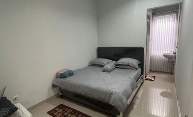 RUMAH KEREN 2 LANTAI MINIMALIS MODERN SEMI FURNISHED SIAP HUNI DI CHERRYFIELD BANDUNG