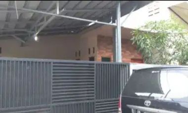 Disewakan Rumah di  Bekasi Utara, dekat Summarecon Mall Bekasi