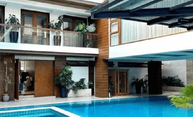 🏡 FOR SALE | Modern House in Urdaneta Village, Makati 🏙️