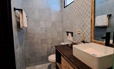 Rumah Full Furnished dan Kolam Renang Dijual, di Nusa Dua Area