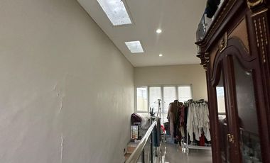 RUMAH BAGUS NYAMAN 2 LANTAI MINIMALIS MODERN SIAP HUNI DI BUAH BATU REGENCY BANDUNG