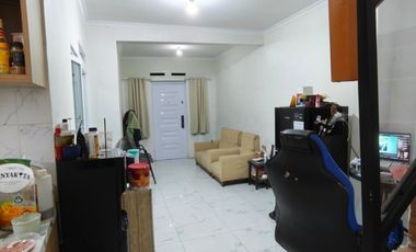RUMAH 2 LANTAI MINIMALIS MODERN ASRI NYAMAN SIAP HUNI DI MAINROAD KERKOFF CIMAHI