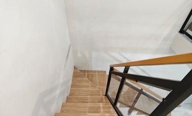 RUMAH 2 LANTAI MINIMALIS MODERN ASRI NYAMAN SIAP HUNI DI MAINROAD KERKOFF CIMAHI