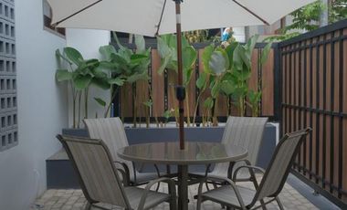 RUMAH KEREN MINIMALIS MODERN FULL FURNISHED 2 LANTAI SIAP HUNI DI CHERRYFIELD BANDUNG