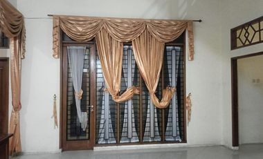 RUMAH KEREN 2 LANTAI LINGKUNGAN NYAMAN STRATEGIS SIAP HUNI DI MARGAHAYU BANDUNG