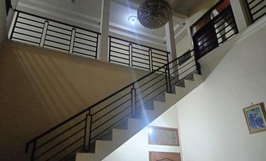 RUMAH KEREN 2 LANTAI LINGKUNGAN NYAMAN STRATEGIS SIAP HUNI DI MARGAHAYU BANDUNG