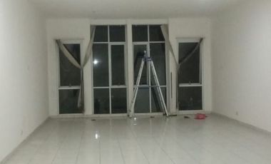 RUKO FAVORIT 3,5 LANTAI LINGKUNGAN RAMAI STRATEGIS COCOK UNTUK SEGALA USAH SIAP PAKAI DI AHMAD YANI BANDUNG
