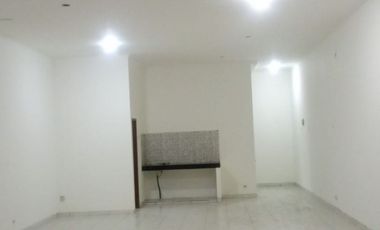 RUKO FAVORIT 3,5 LANTAI LINGKUNGAN RAMAI STRATEGIS COCOK UNTUK SEGALA USAH SIAP PAKAI DI AHMAD YANI BANDUNG