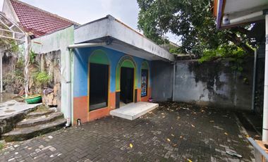 Dijual Cepat Rumah  Strategis di Banjarsari,Solo Luas 1099m2 Bu!!