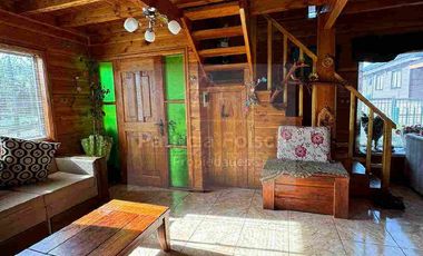 Casa de Tres niveles. Destacando la calidez y belleza de la madera del Sur