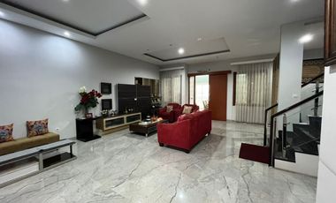 RUMAH IDAMAN 2 LANTAI MINIMALIS MODERN LINGKUNGAN ASRI NYAMAN SIAP HUNI DI CHERRYFIELD BANDUNG