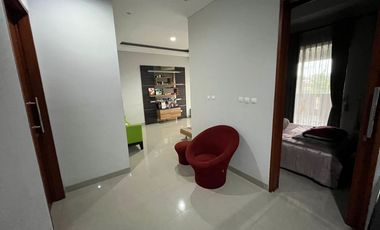 RUMAH IDAMAN 2 LANTAI MINIMALIS MODERN LINGKUNGAN ASRI NYAMAN SIAP HUNI DI CHERRYFIELD BANDUNG