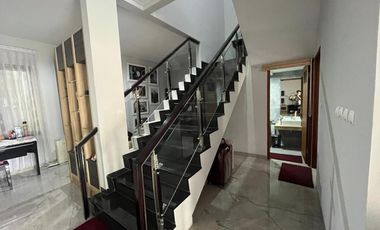 RUMAH IDAMAN 2 LANTAI MINIMALIS MODERN LINGKUNGAN ASRI NYAMAN SIAP HUNI DI CHERRYFIELD BANDUNG