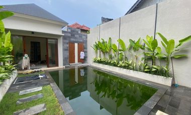 DIJUAL RUMAH SEMI VILLA BRAND NEW DI UBUNG COKROAMINOTO DENPASAR DEKAT SURYA HUSADA DAN TAMAN RAMA SCHOOL SHM