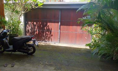 Under Market Price Stylish 4 Bedrooms Villa Bumbak Umalas Kerobokan