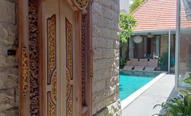 Under Market Price Stylish 4 Bedrooms Villa Bumbak Umalas Kerobokan