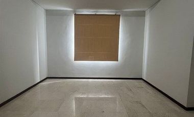 Bright & Clean Living 2BR Royal Medit – Garden View, Langkah ke Central Park