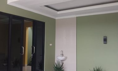 RUMAH IDAMAN TENGAH KOTA 2 LANTAI MINIMALIS MODERN FULL FURNISHED SIAP HUNI DI CIHAMPELAS BANDUNG Barat