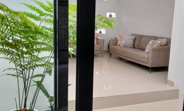 RUMAH IDAMAN TENGAH KOTA 2 LANTAI MINIMALIS MODERN FULL FURNISHED SIAP HUNI DI CIHAMPELAS BANDUNG Barat