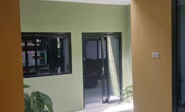 RUMAH IDAMAN TENGAH KOTA 2 LANTAI MINIMALIS MODERN FULL FURNISHED SIAP HUNI DI CIHAMPELAS BANDUNG Barat